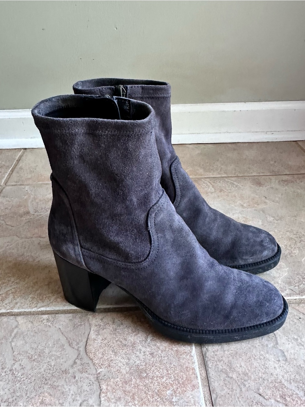 Aquatalia Tilly Weatherproof Stretch Suede Booties Gray